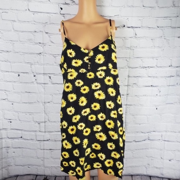 Rayanne Printed Empire Mini Dress - Picture 4 of 5